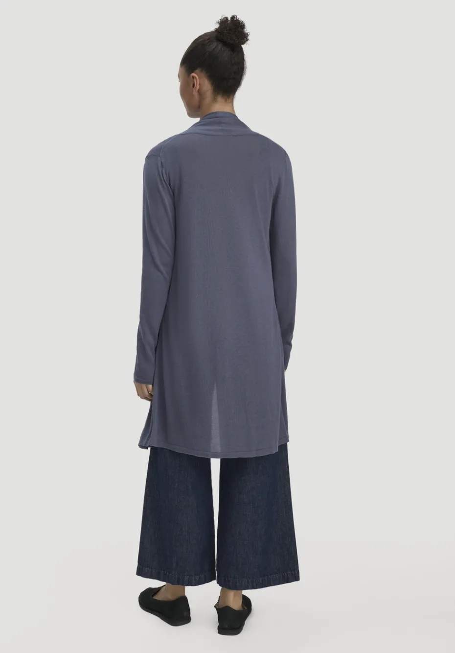 hessnatur Strick Jacke Regular aus TENCEL™ Lyocell und Bio-Baumwolle von schieferblau Sale