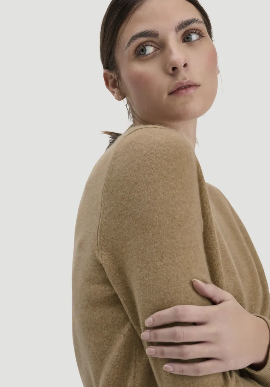 hessnatur Strick Jacke Regular BETTER RECYCLING aus reinem Cashmere von camelbraun Outlet