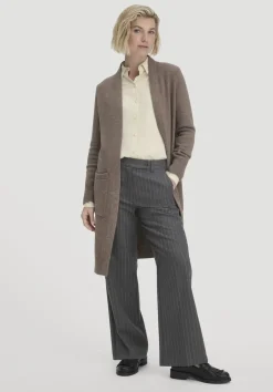 hessnatur Strick Jacke Relaxed aus Bio-Merinowolle mit Bio-Baumwolle von camel Hot