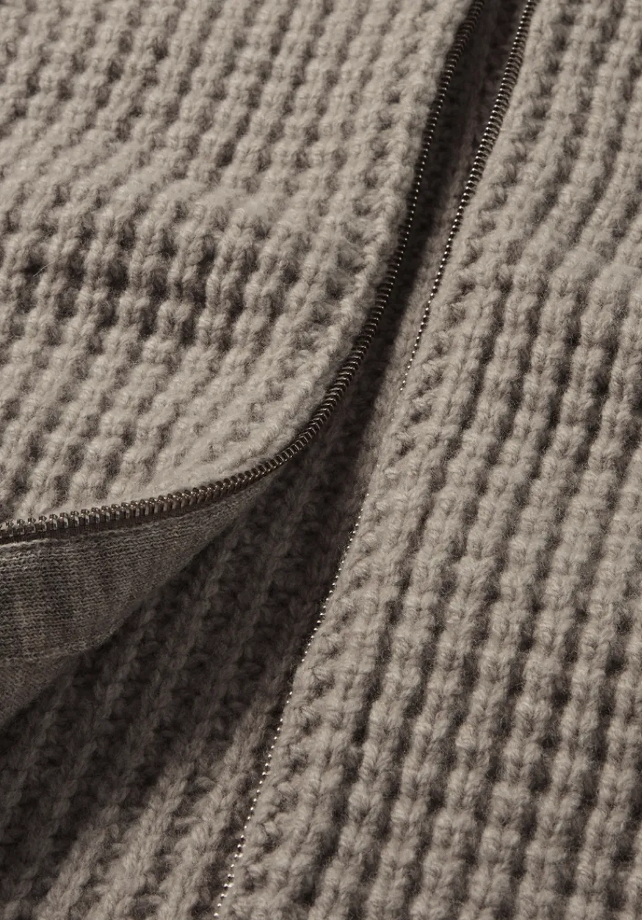 hessnatur Strick Jacke Relaxed BETTER RECYCLING aus reiner Bio-Merinowolle von camel Online