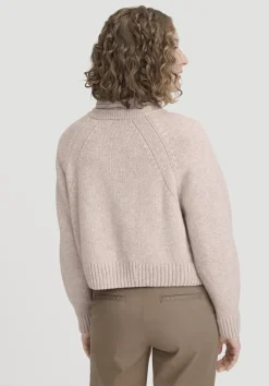 hessnatur Strick Jacke Relaxed Cropped aus Bio-Merinowolle mit Bio-Baumwolle von rosé Discount