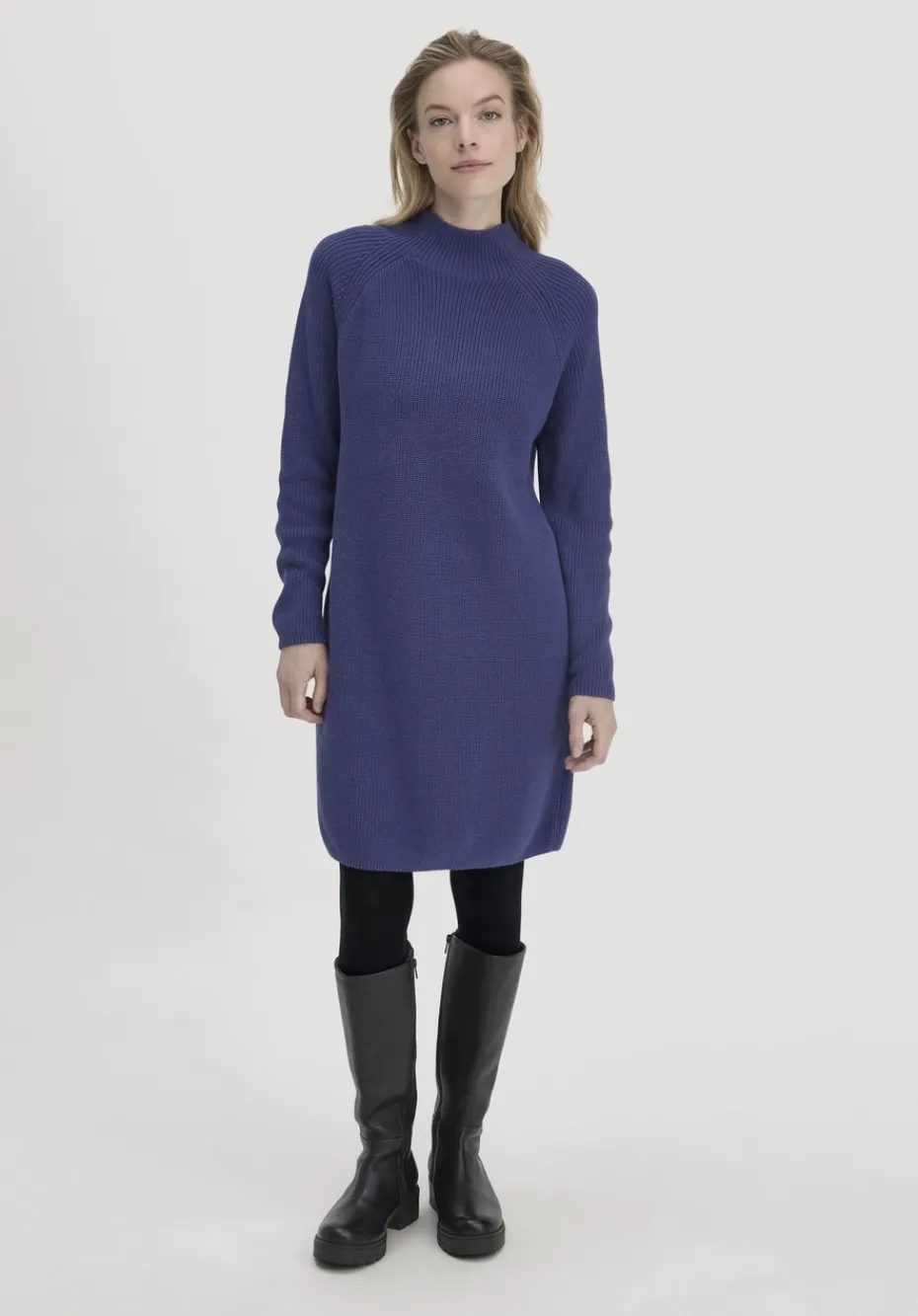 hessnatur Strick Kleid Regular aus reiner Bio-Baumwolle von irisblau Best