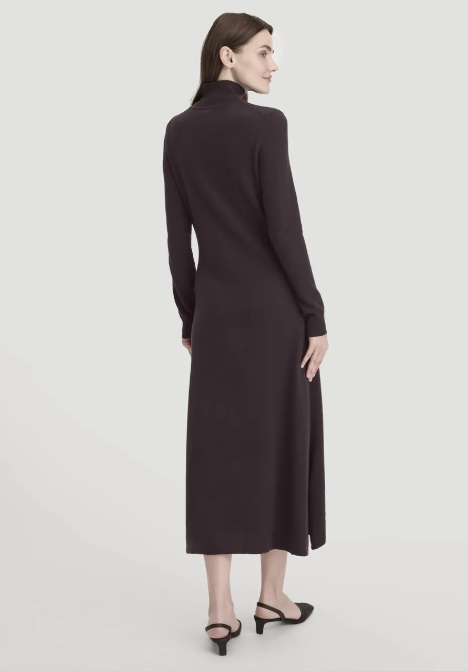 hessnatur Strick Kleid Regular aus Bio-Merinowolle mit Cashmere von schwarzbeere Clearance