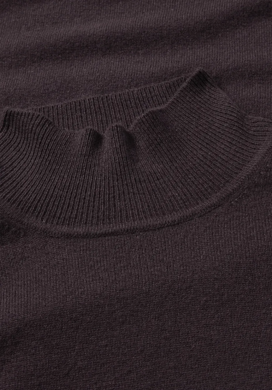 hessnatur Strick Kleid Regular aus Bio-Merinowolle mit Cashmere von schwarzbeere Clearance