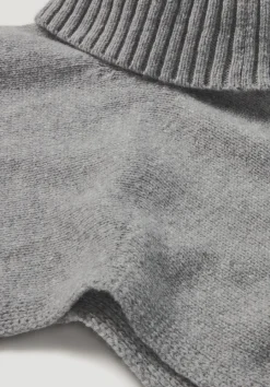 hessnatur Strick Poncho Pullover Oversize BETTER RECYCLING aus reiner Bio-Merinowolle von hellgrau Hot