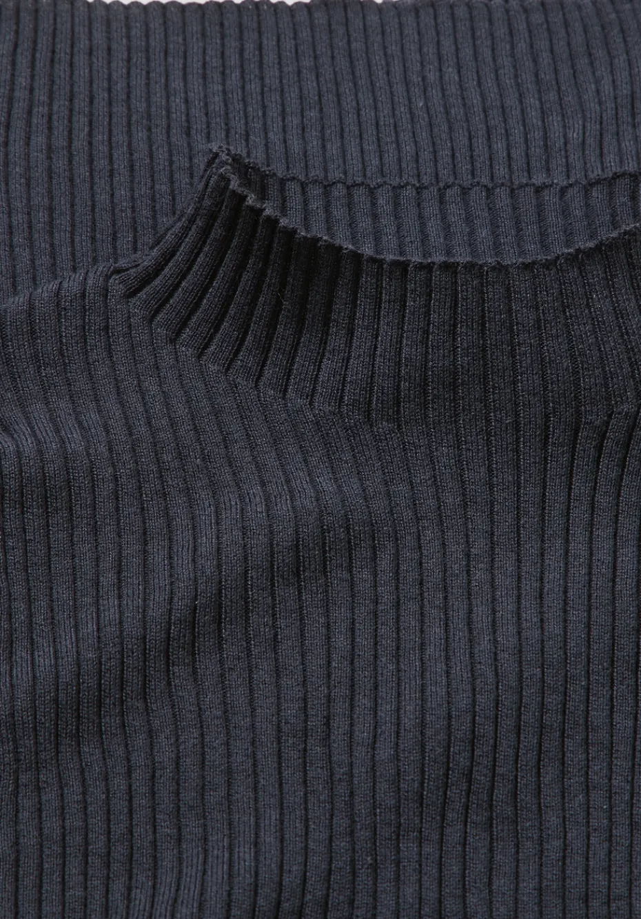 hessnatur Strick Pullover Fitted aus TENCEL™ Lyocell mit Bio-Baumwolle von marine Discount