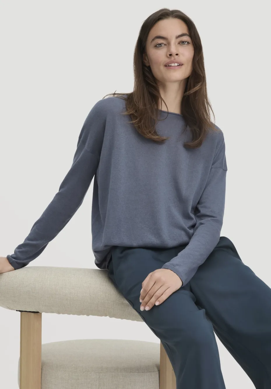 hessnatur Strick Pullover Oversize aus TENCEL™ Lyocell mit Bio-Baumwolle von schieferblau