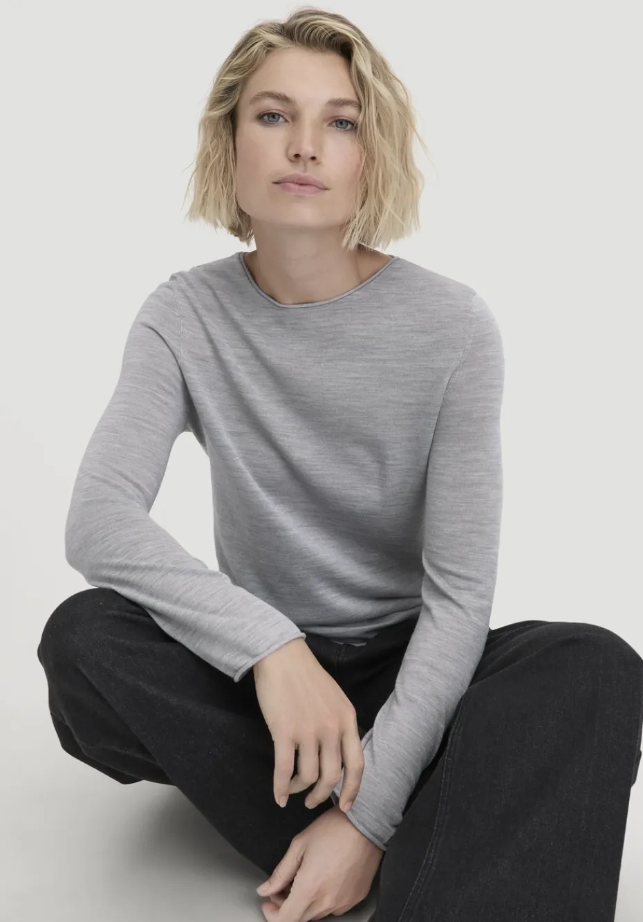 hessnatur Strick Pullover Regular aus reiner Bio-Merinowolle von hellgrau Outlet