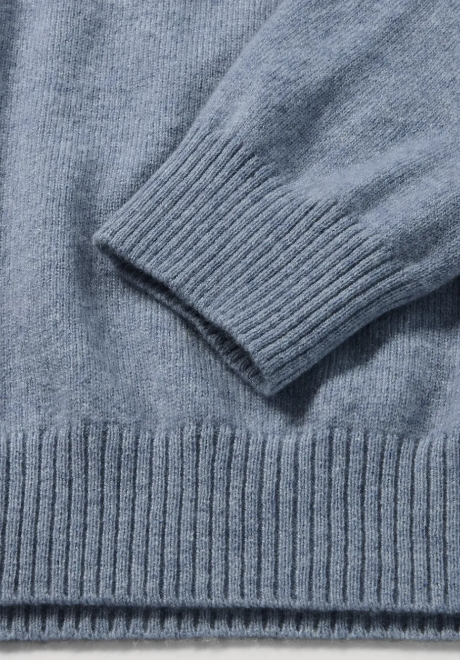 hessnatur Strick Pullover Regular aus Bio-Merinowolle mit Cashmere von helles jeansblau Best