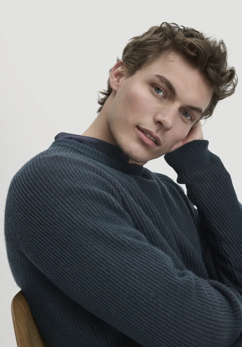 hessnatur Strick Pullover Regular aus Bio-Baumwolle mit Bio-Merinowolle von dunkles petrol New