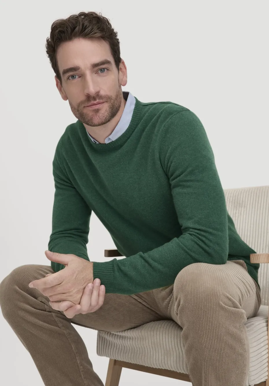 hessnatur Strick Pullover Regular aus Bio-Merinowolle mit Cashmere von tannengrün