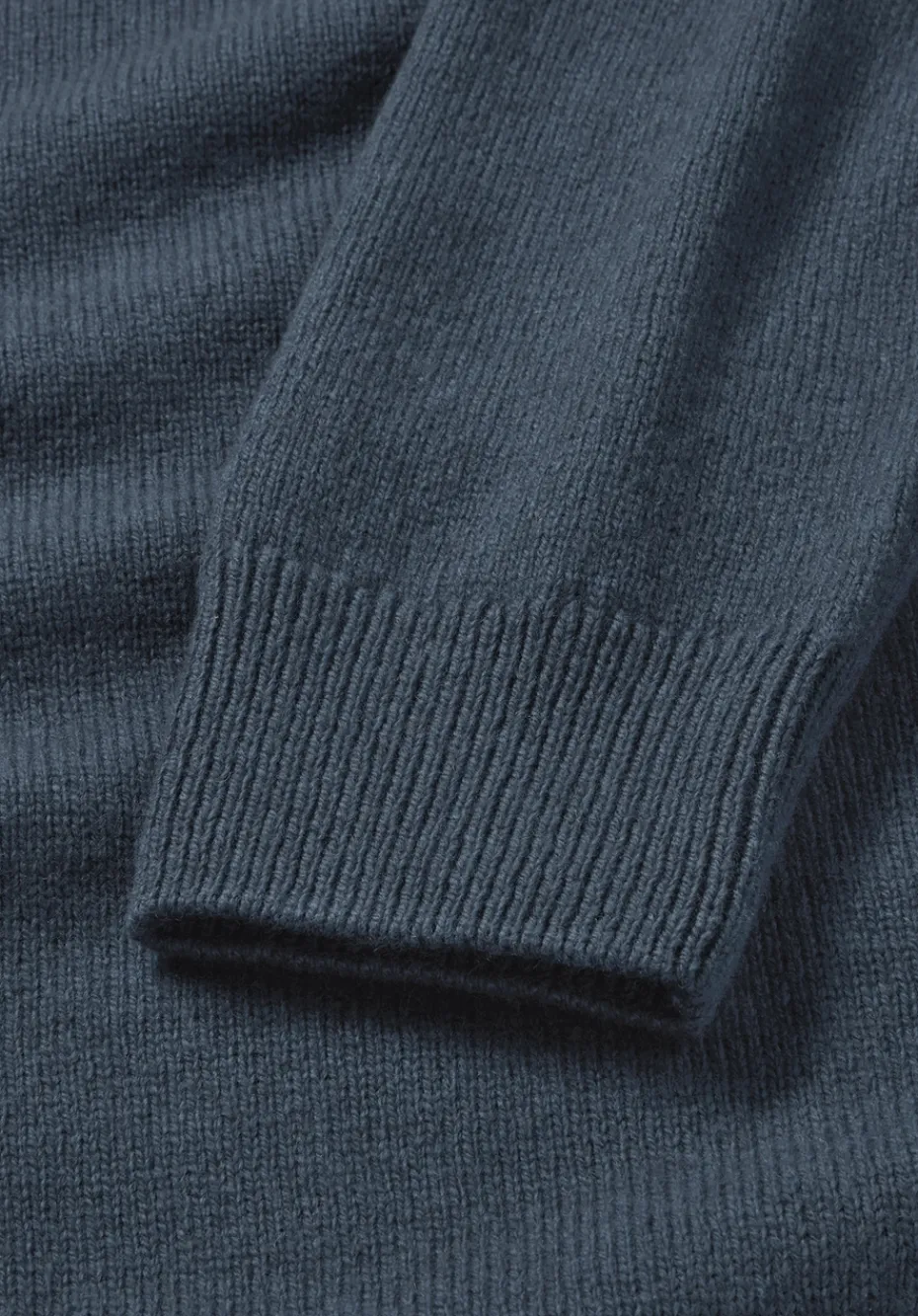 hessnatur Strick Pullover Regular aus Bio-Merinowolle mit Bio-Baumwolle von dunkles petrol Clearance