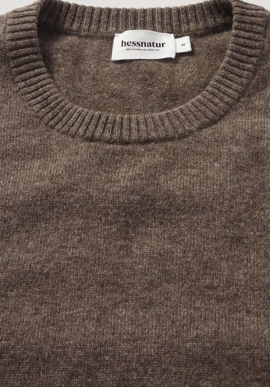 hessnatur Strick Pullover Regular aus Bio-Merinowolle mit Cashmere von sand New