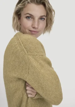 hessnatur Strick Pullover Relaxed aus Alpaka mit Bio-Baumwolle von messing Hot