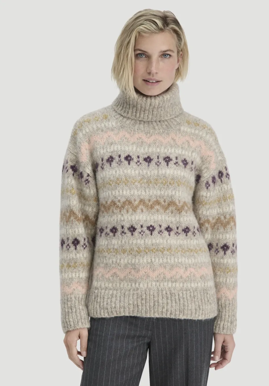 hessnatur Strick Pullover Relaxed aus Alpaka mit Bio-Baumwolle von naturgrau Hot
