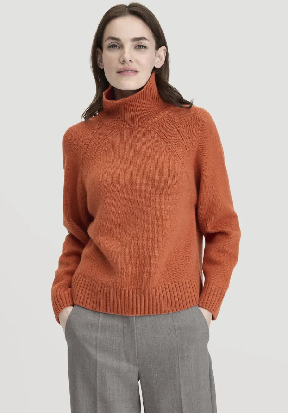 hessnatur Strick Pullover Relaxed aus Bio-Merinowolle mit Bio-Baumwolle von rotorange