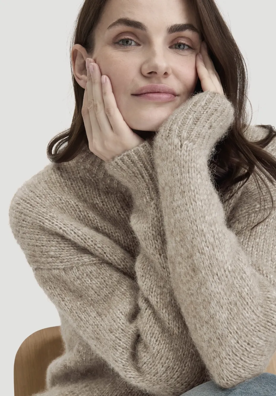 hessnatur Strick Pullover Relaxed aus Alpaka mit Bio-Baumwolle von naturbeige Sale