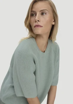 hessnatur Strick Pullover Relaxed aus reiner Bio-Baumwolle von mattgrün New