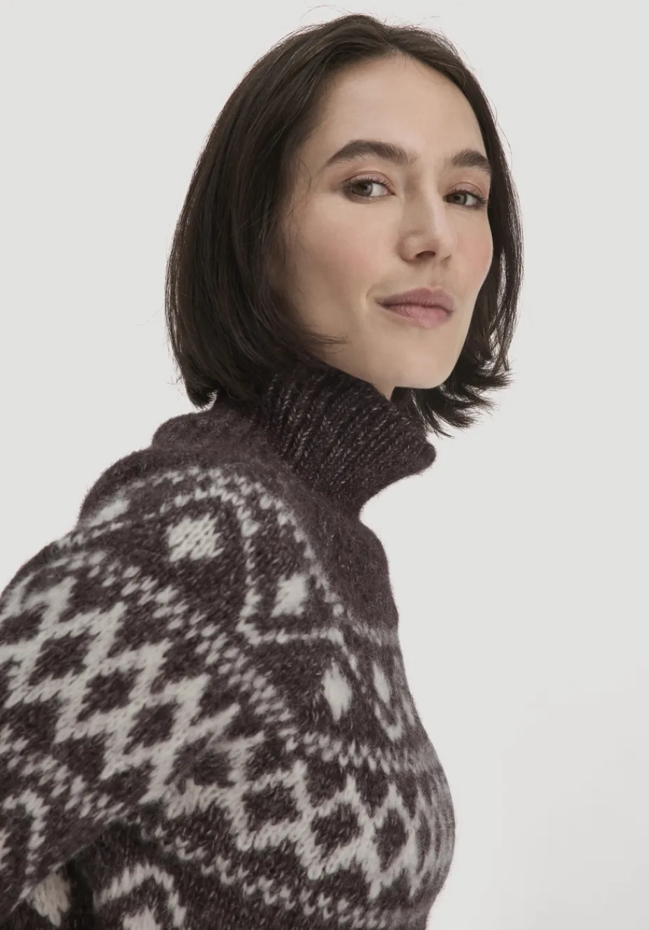 hessnatur Strick Pullover Relaxed aus Alpaka mit Bio-Baumwolle von schwarzbeere Online