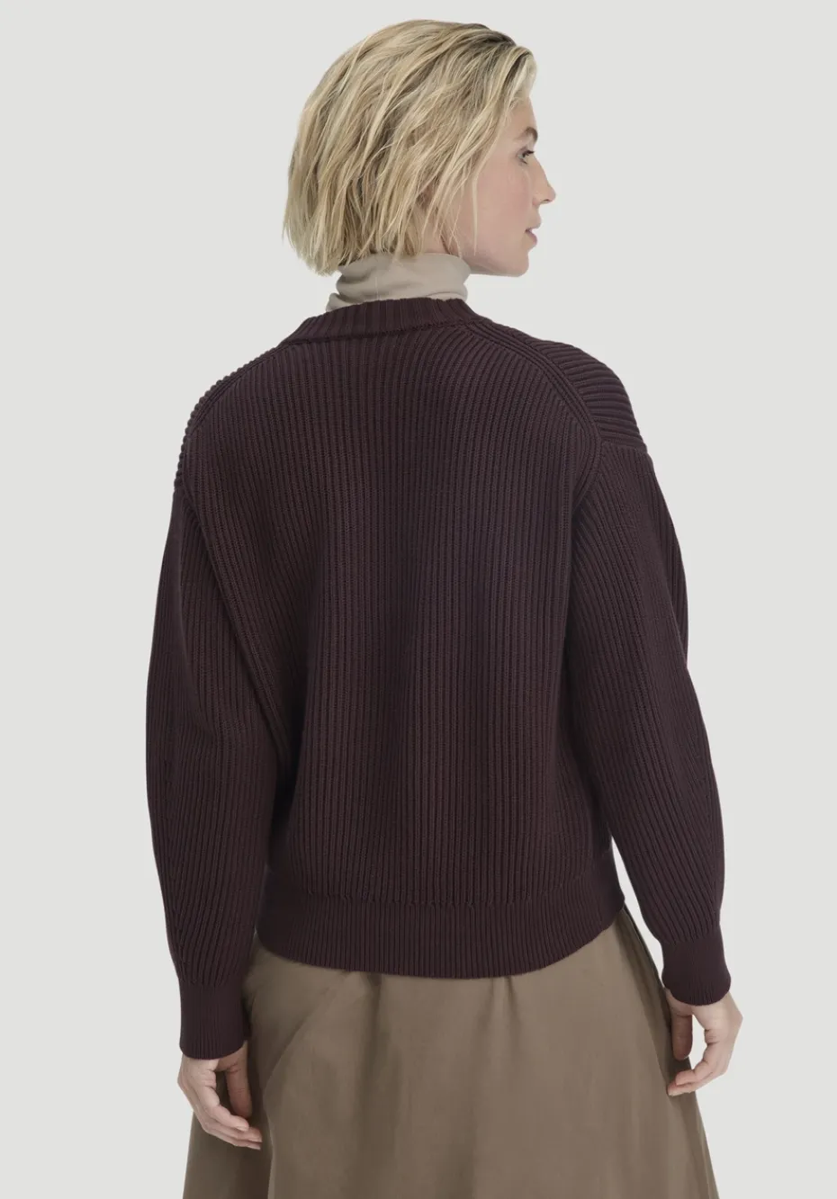 hessnatur Strick Pullover Relaxed aus reiner Bio-Baumwolle von schwarzbeere New