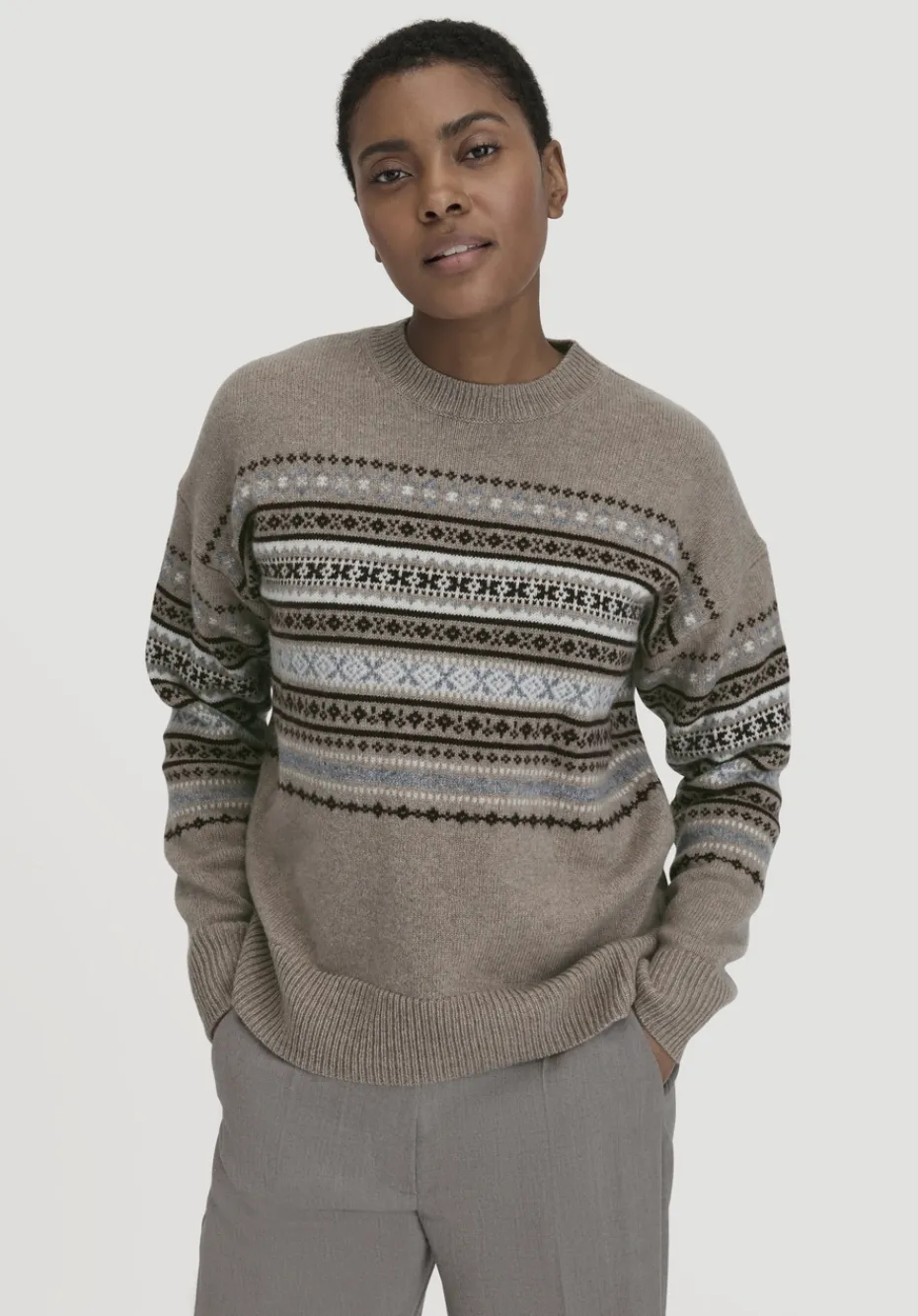 hessnatur Strick Pullover Relaxed BETTER RECYCLING aus reiner Bio-Merinowolle von camel