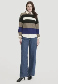 hessnatur Strick Pullover Relaxed BETTER RECYCLING aus reiner Bio-Merinowolle von irisblau