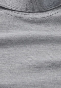 hessnatur Strick Rollkragen Pullover Regular aus reiner Bio-Merinowolle von hellgrau Hot