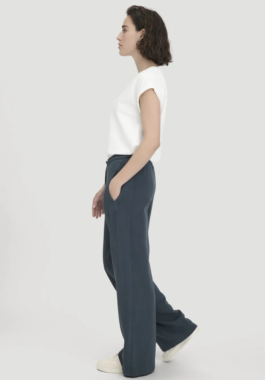 hessnatur Sweat Hose Wide Leg Relaxed aus reiner Bio-Baumwolle von dunkles petrol Online