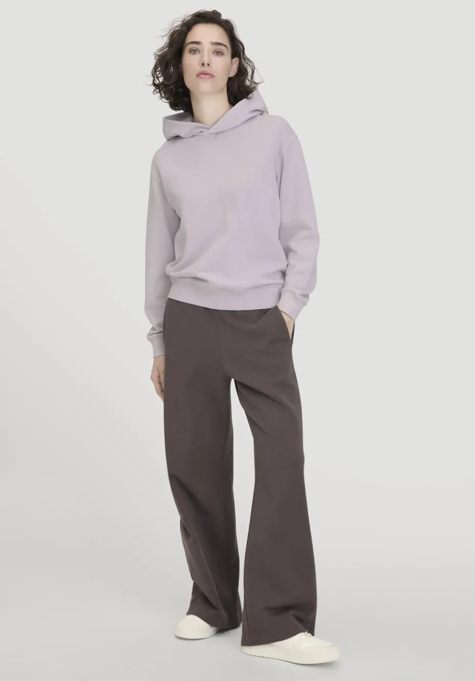 hessnatur Sweathoodie Relaxed aus reiner Bio-Baumwolle von pastell lavendel Clearance