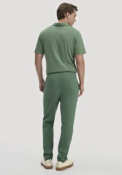 hessnatur Sweathose TRIAS Relaxed BETTERRECYCLING aus reiner Bio-Baumwolle von efeugrün Best