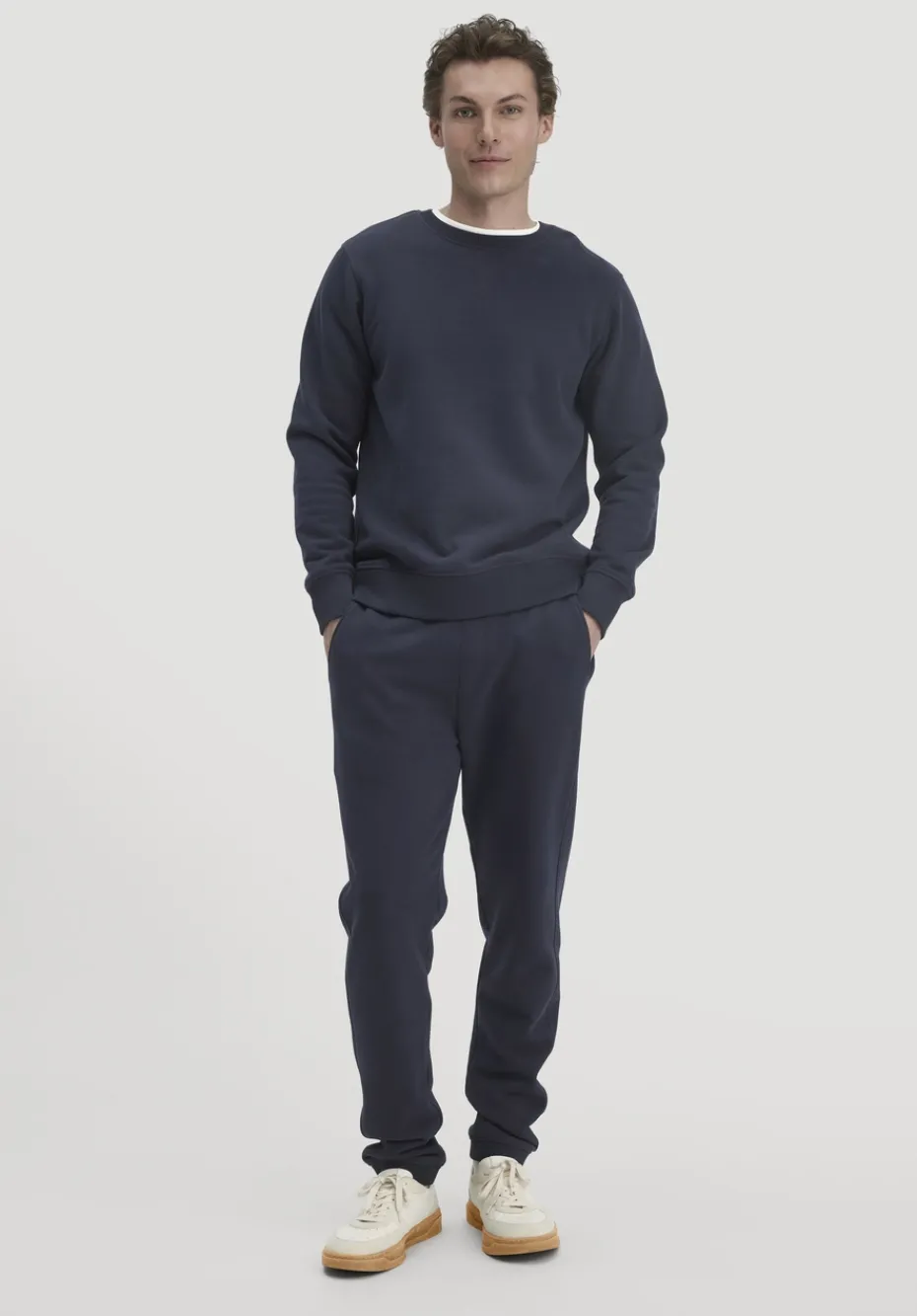hessnatur Sweatshirt Regular aus reiner Bio-Baumwolle von marine Hot