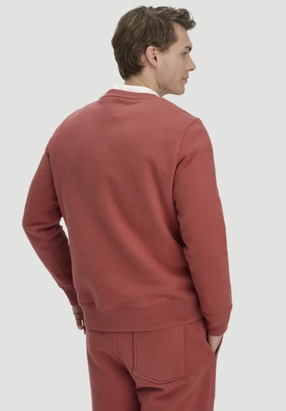 hessnatur Sweatshirt Regular BETTERRECYCLING aus reiner Bio-Baumwolle von terrakotta