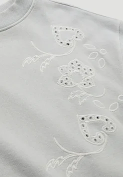 hessnatur Sweatshirt Relaxed BETTER RECYCLING aus reiner Bio-Baumwolle von perlblau Sale