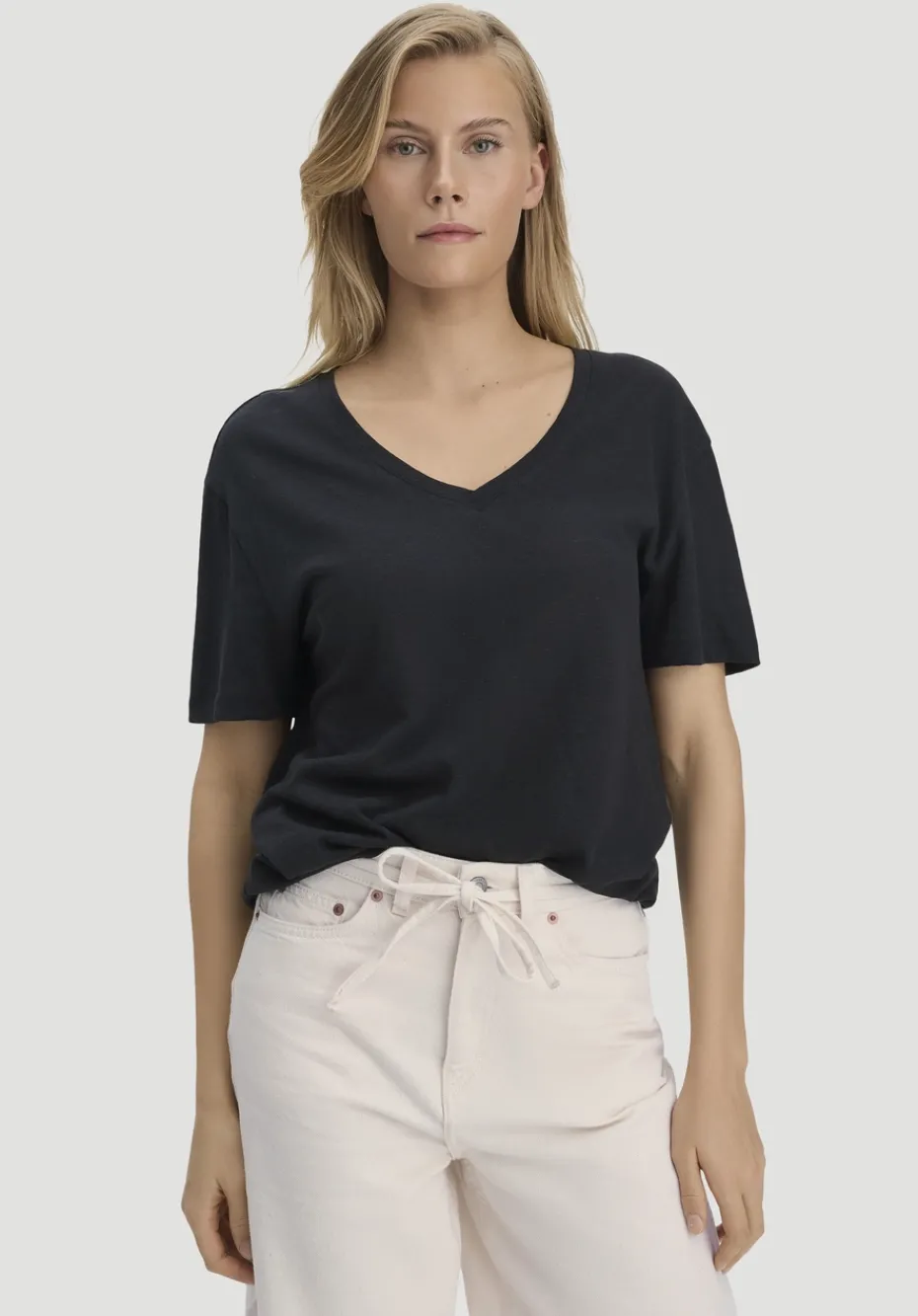 hessnatur T-Shirt Oversize aus Leinen und Bio-Baumwolle von schwarz New