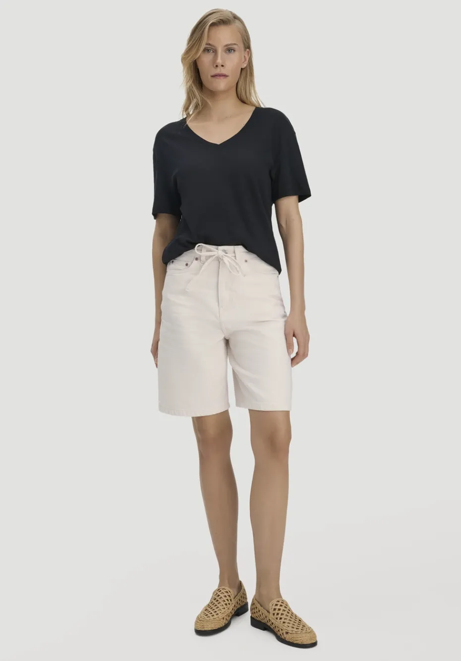 hessnatur T-Shirt Oversize aus Leinen und Bio-Baumwolle von schwarz New