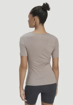 hessnatur T-Shirt PURE FLOW aus TENCEL™ Modal von mandelbraun Outlet