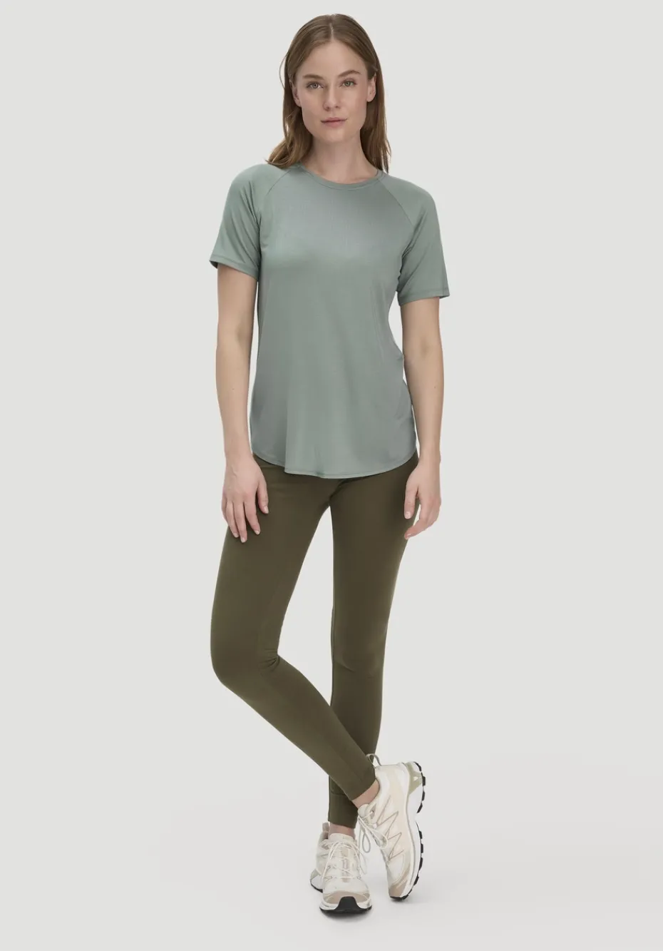 hessnatur T-Shirt Regular ACTIVE COMFORT aus TENCEL™ Lyocell von mattgrün New