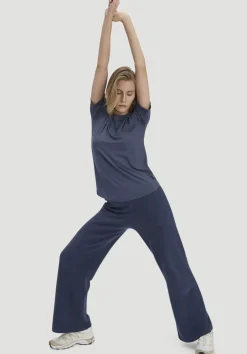 hessnatur T-Shirt Regular ACTIVE COMFORT aus TENCEL™ Lyocell von mitternachtsblau