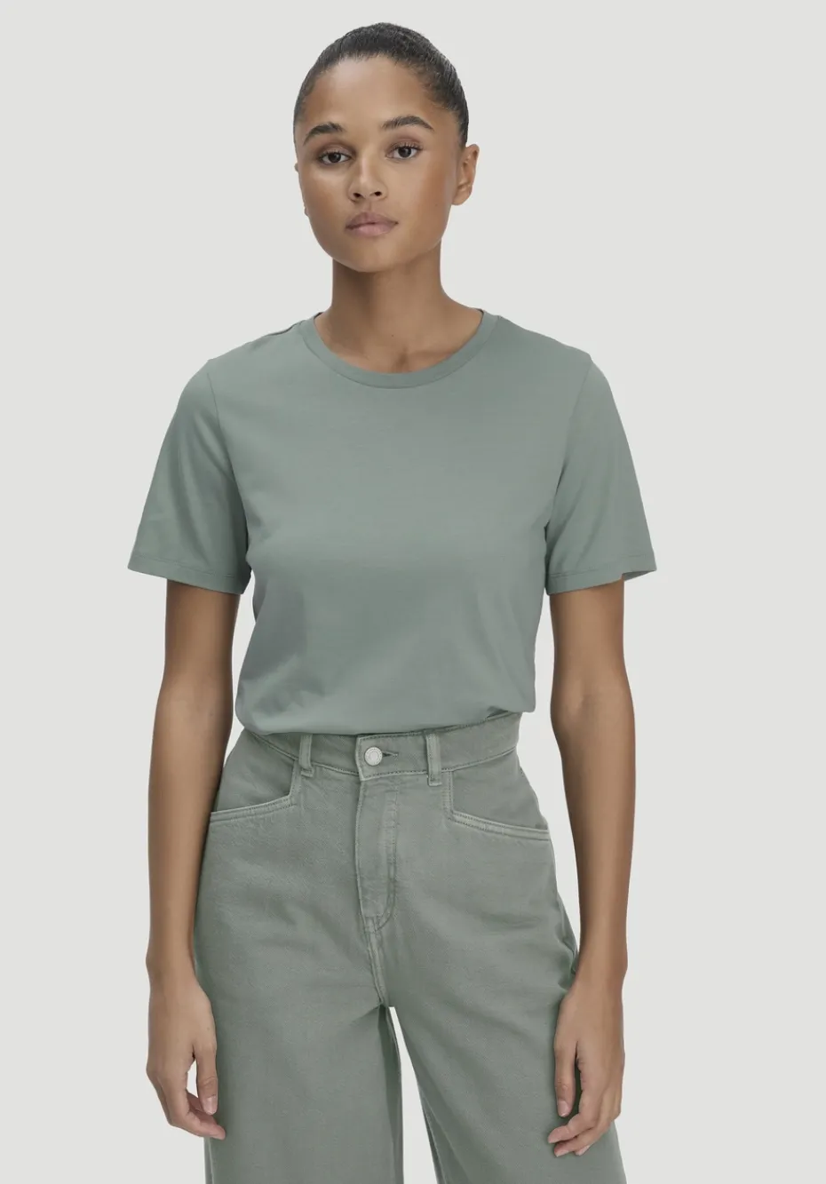 hessnatur T-Shirt Regular aus Regenerative Organic Cotton (ROC) von mattgrün Outlet