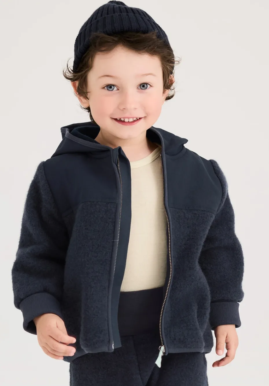 hessnatur Wollfleece Jacke aus Bio-Merinowolle mit Softshell von marine Outlet