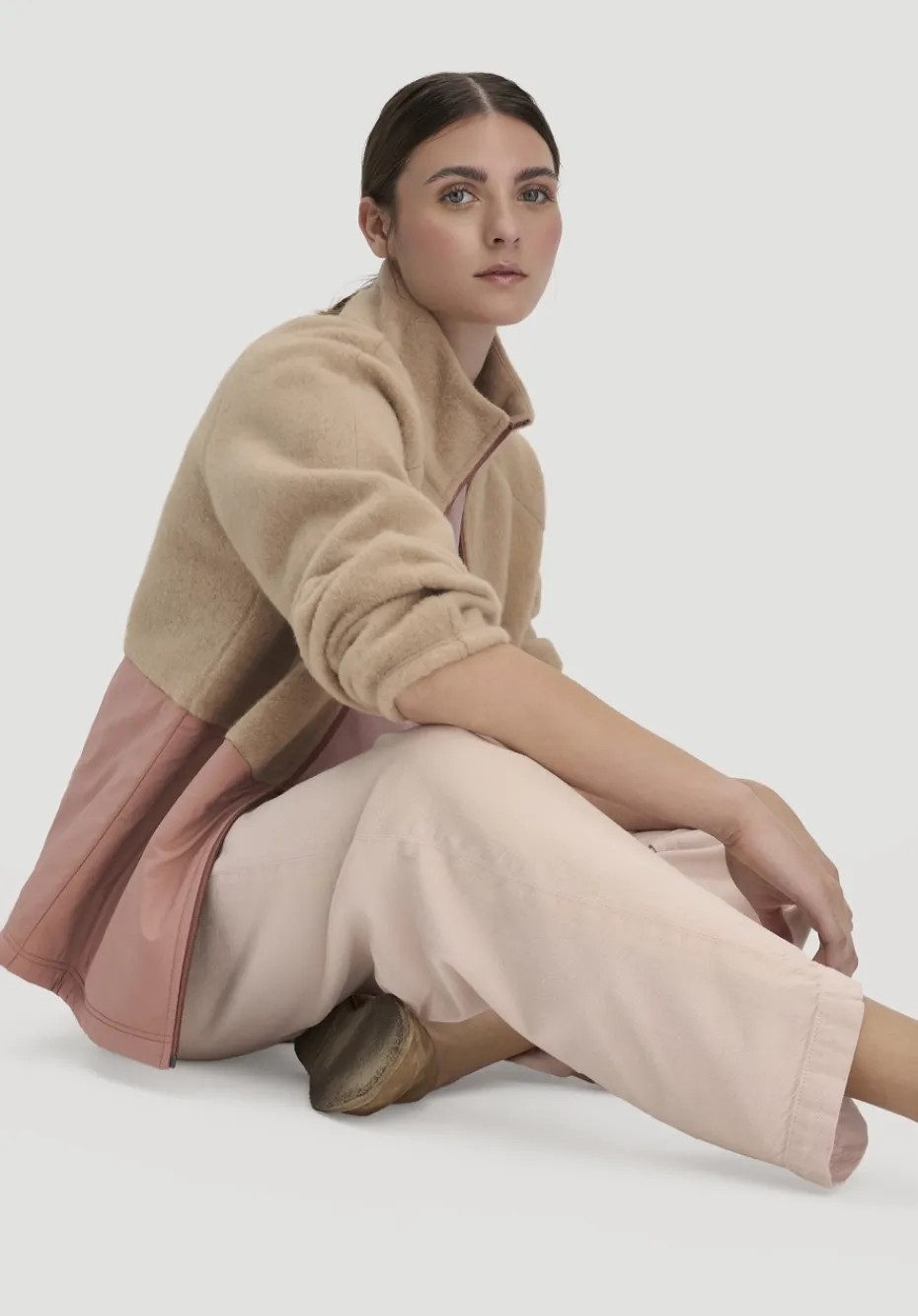 hessnatur Wollfleece Jacke Relaxed aus Bio-Merinowolle mit Bio-Baumwolle von sand Best