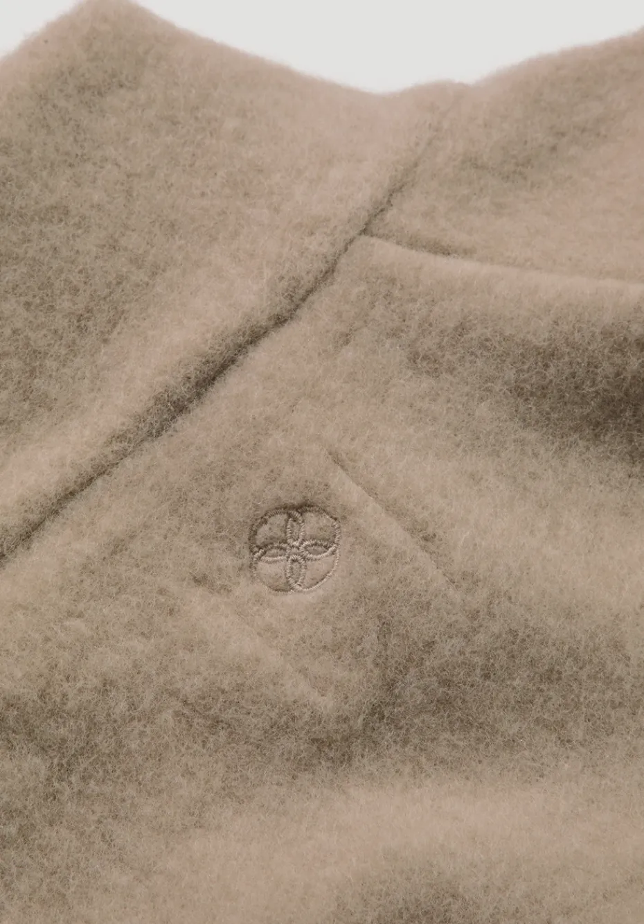 hessnatur Wollfleece Jacke Relaxed aus Bio-Merinowolle mit Bio-Baumwolle von sand Best