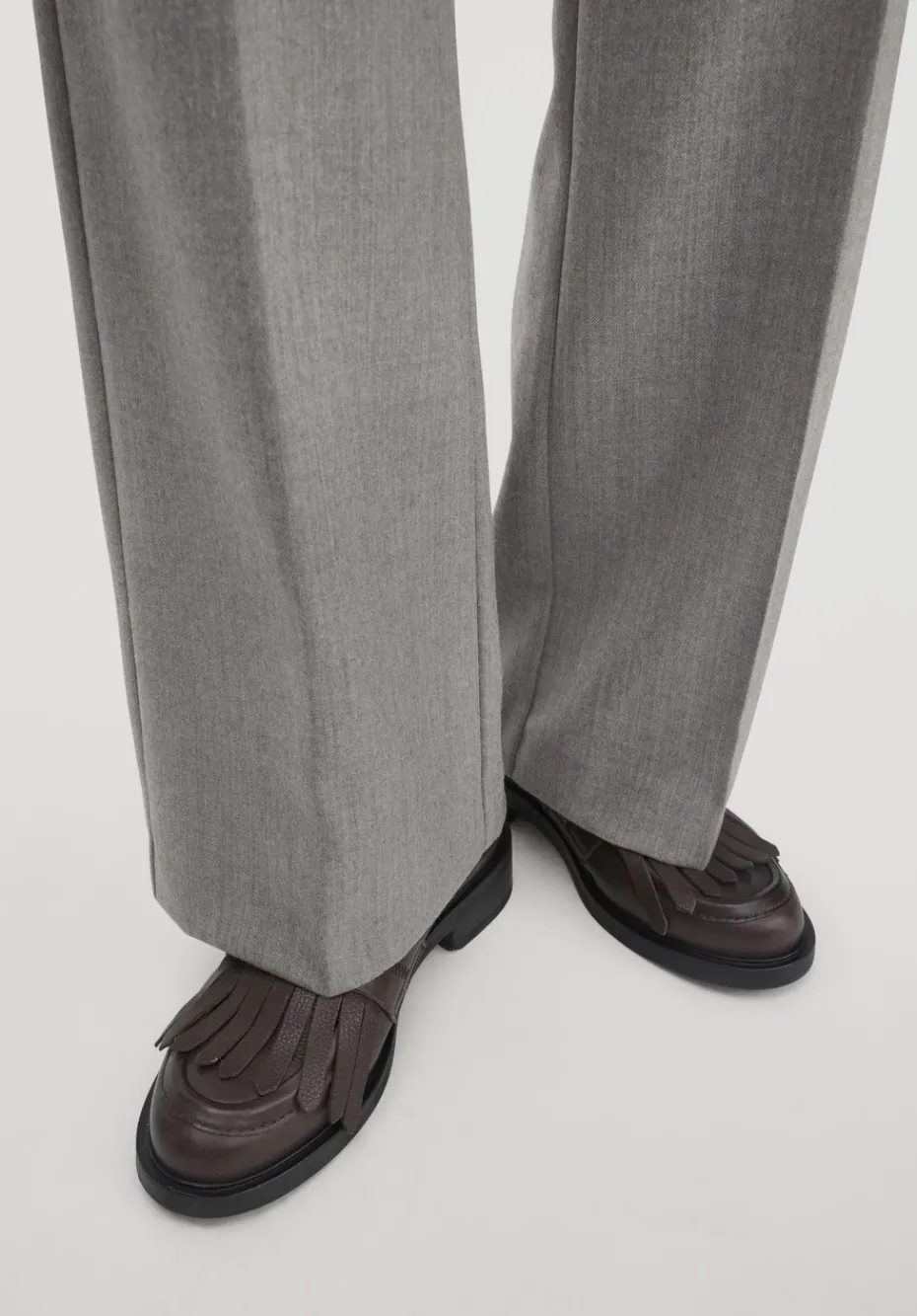 hessnatur Wollhose Straight Leg Relaxed aus reiner Bio-Merinowolle von taupe Sale